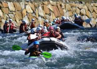 RAFTING – C’EST LA BONNE PÉRIODE 